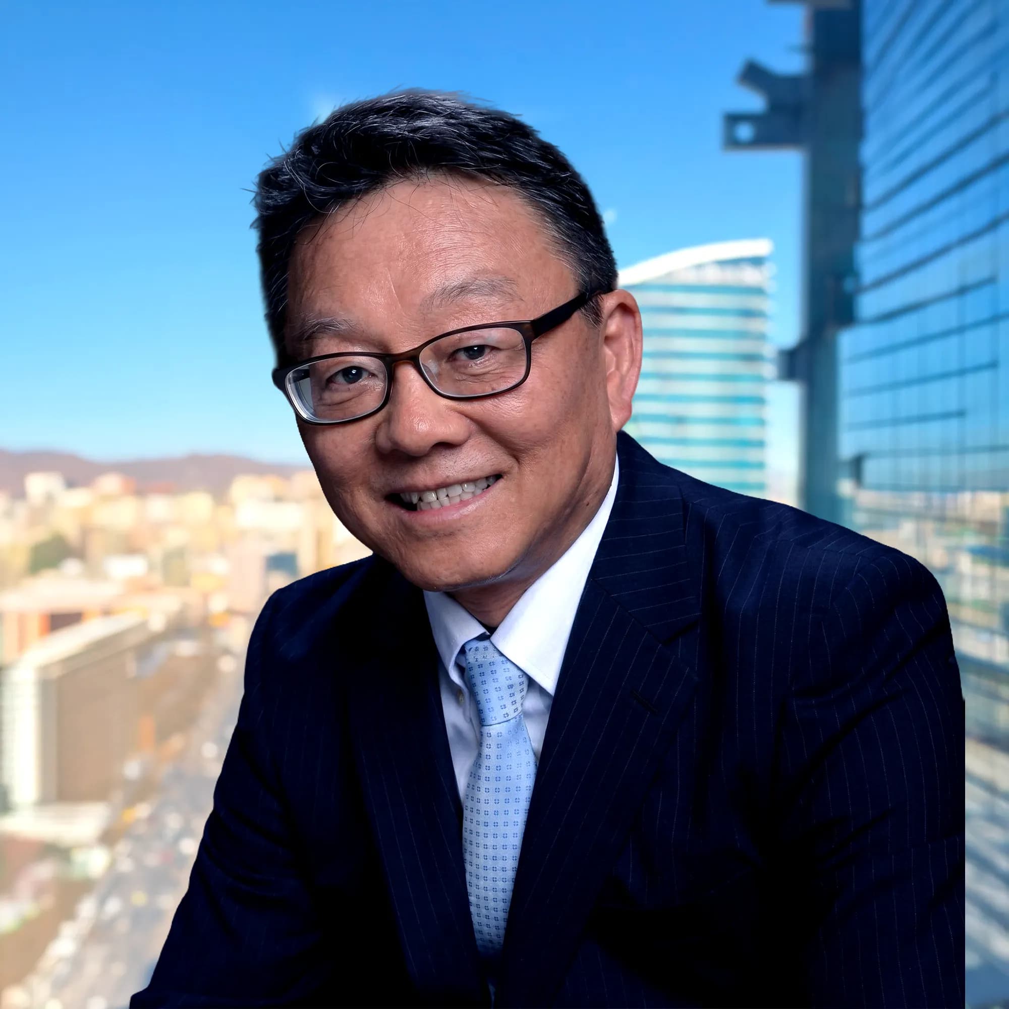 К. ФУЖИМОТО