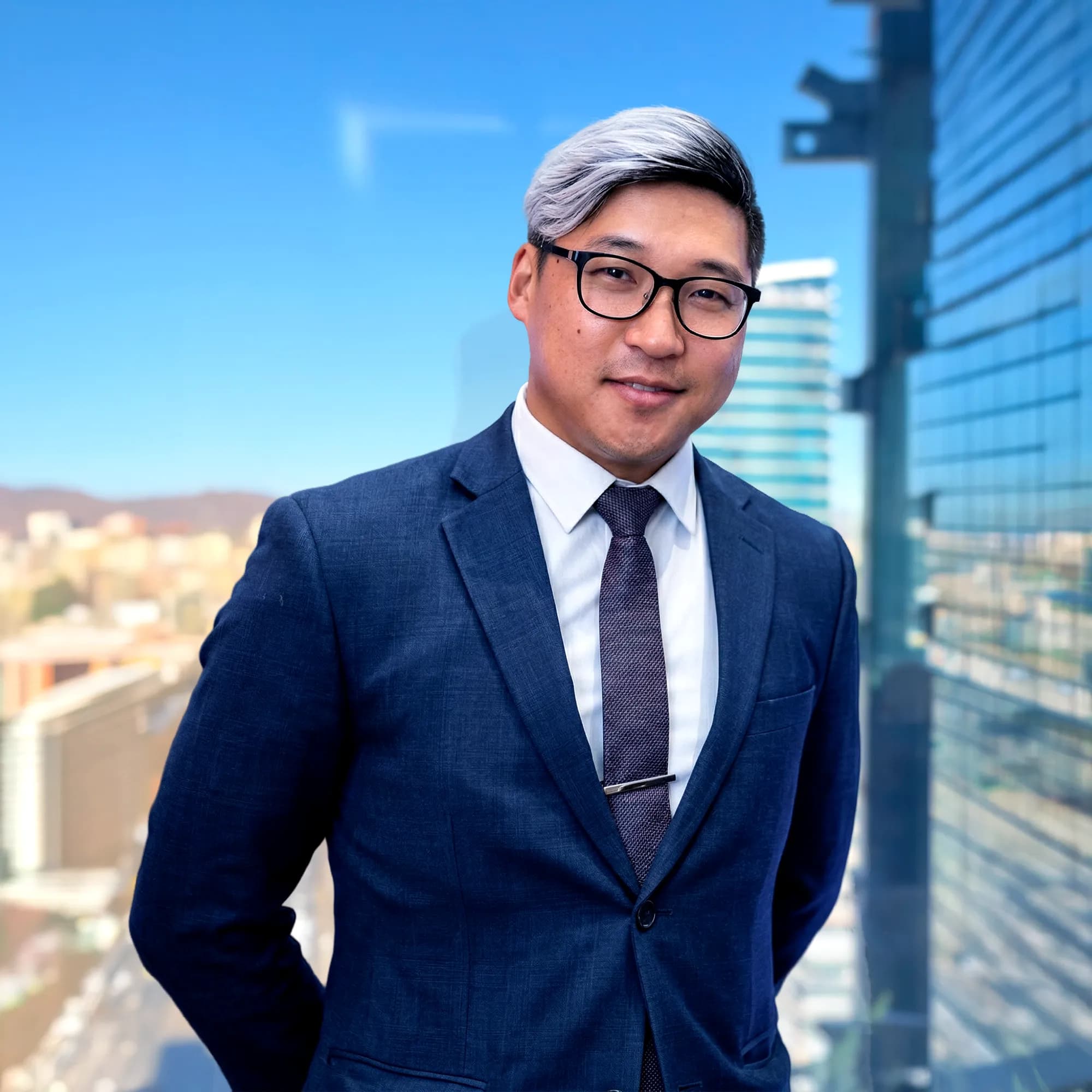 Л. МӨНГӨНШАГАЙ